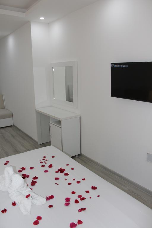 Apartments California Улцин Екстериор снимка
