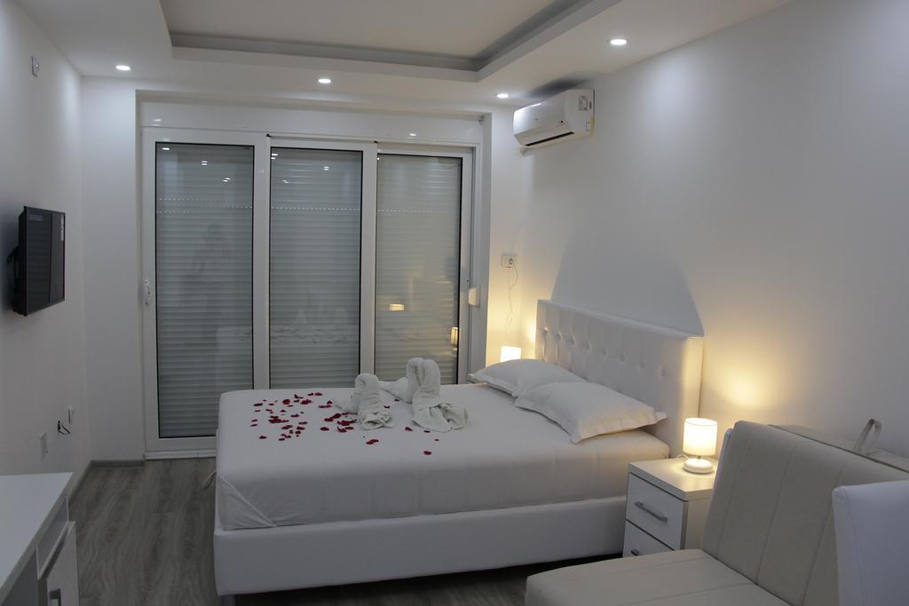 Apartments California Улцин Екстериор снимка