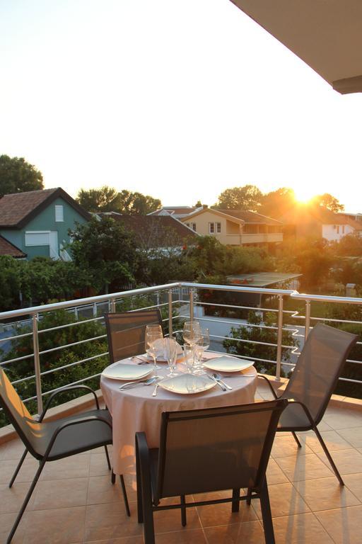 Apartments California Улцин Екстериор снимка